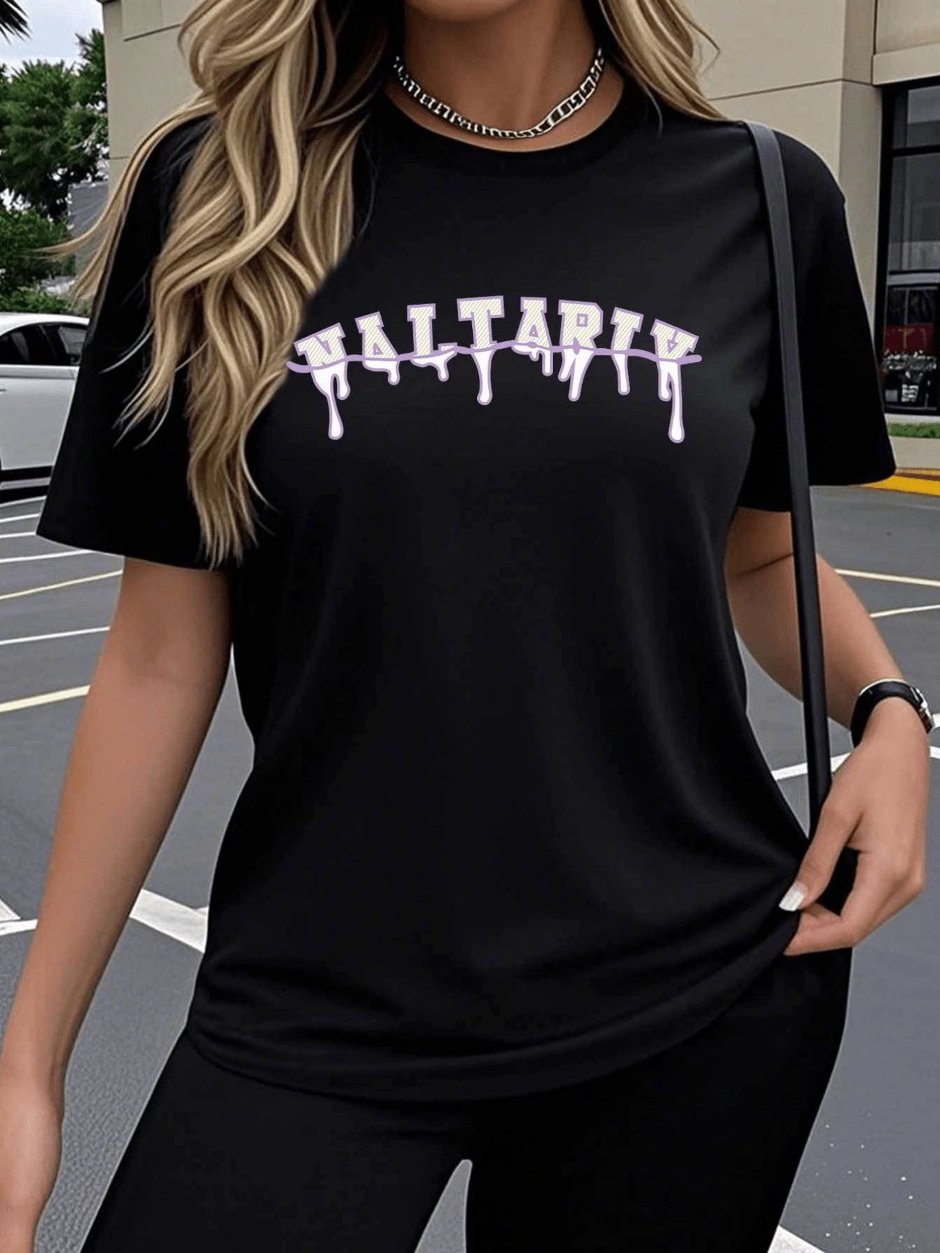 Letters That Seem To Melt, Evoking Rebellious Energy And Modern Urban Style With An Artistic Touch; Comfortable And Versatile Casual Women's T-Shirts For Everyday Wear - 黑色 - 查看 1