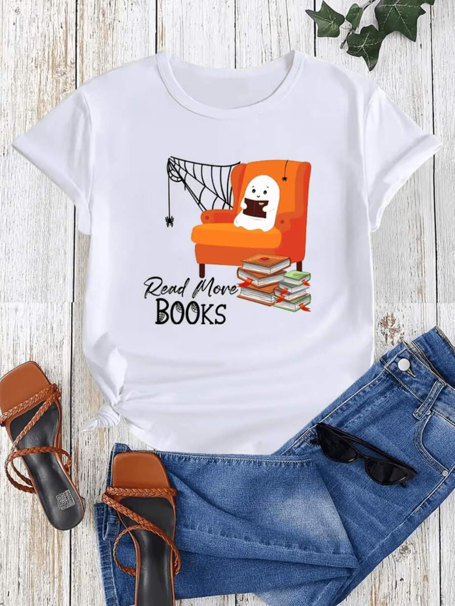 A Ghost Sitting In An Orange Armchair Reading, Surrounded By Books And A Spiderweb, Symbolizes The Power Of Knowledge And The Tranquility That Reading Brings. A Comfortable, Casual Women's T-Shirt For Book Lovers. - 白色 - 查看 1