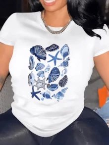 Conchas marinas azules que evocan serenidad del océano y energía costera en combinación artística con estrellas marinas creando sensación veraniega de libertad y frescura camiseta de mujer cómoda para uso diario - Blanco - Ver 1