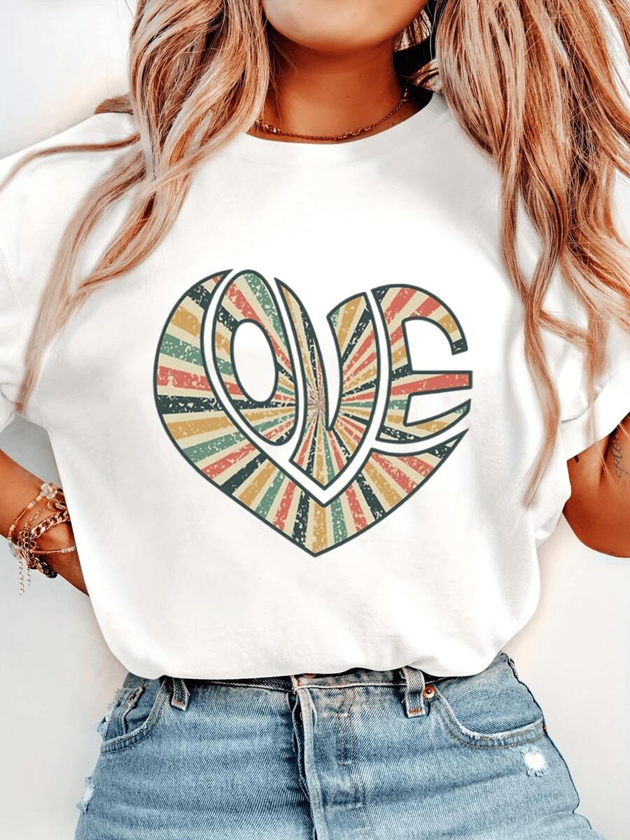 Heart Formed By The Word LOVE With Warm Colors And Lines That Radiate Positive Energy, Evoking Freedom And Joy. Soft And Comfortable Modern Casual Women's T-Shirt For Everyday Wear. - 白色 - 查看 1