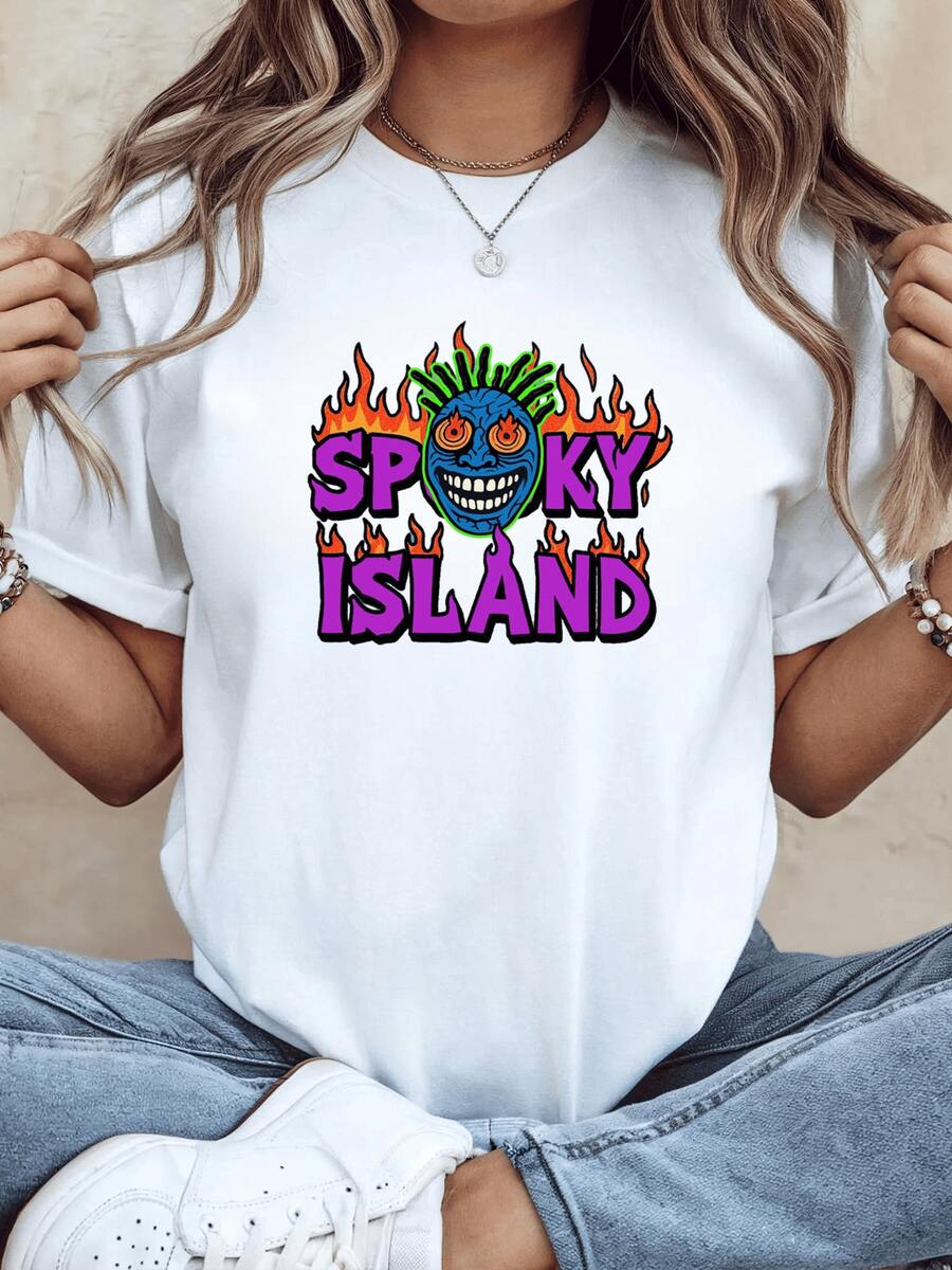 Mystic Fire With A Smiling Blue Face Surrounded By Orange Flames Symbolizing Free Energy And Adventurous Spirit. Modern And Comfortable Women's T-Shirt For Casual Wear - 白色 - 查看 1