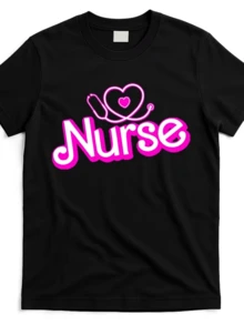 A Heart Formed With A Stethoscope Symbolizes Dedication And Love For Caring For Others, With The Word "Nurse" In Bright Pink Letters Reflecting Professional Pride And Compassionate Spirit. This Comfortable, Modern, Casual Women's T-Shirt Is Ideal As A Gift For Nurses. - 黑色 - 查看 1