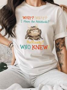 A Furry Cat Looking Upwards Conveys Pride, Independence, And A Playful Touch With Colorful Phrases That Express Attitude, Making It Perfect For Women With Character. A Modern, Casual Women's T-Shirt. - 白色 - 查看 8