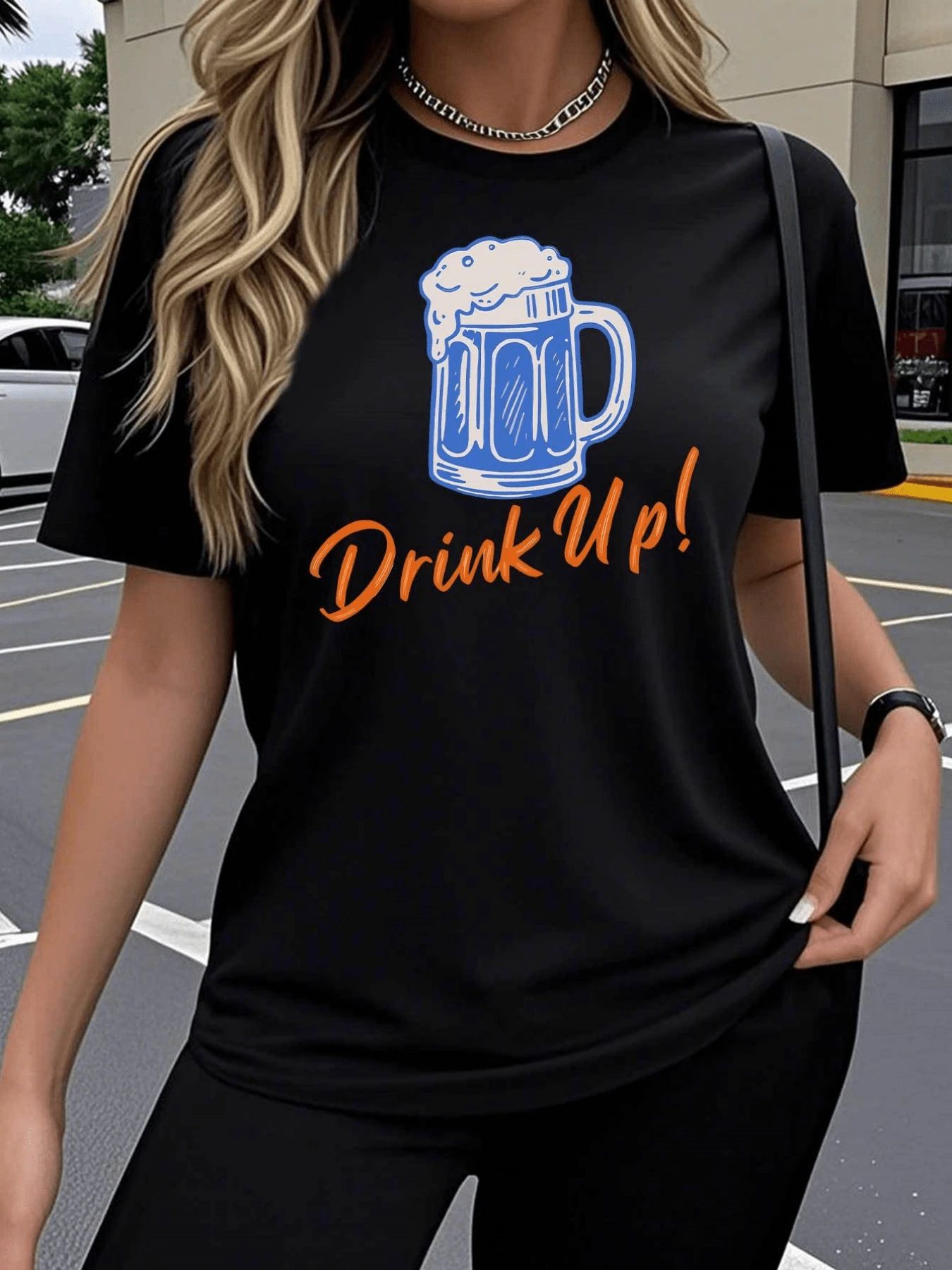 Taza de cerveza espumosa azul que simboliza alegría y celebración perfecta para momentos relajados con amigos camiseta de mujer cómoda y moderna para uso diario - Negro - Ver 1