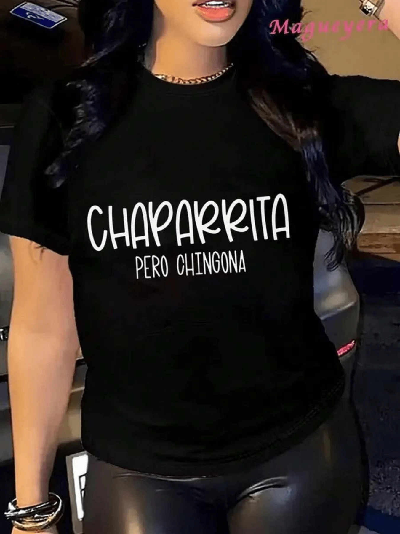 A Fun Phrase Celebrating The Confident And Powerful Attitude Of Petite Women Who Face Life With Strength And Pride. A Comfortable, Modern Women's Casual T-Shirt, Ideal For Showing Confidence And Style. - 黑色 - 查看 1