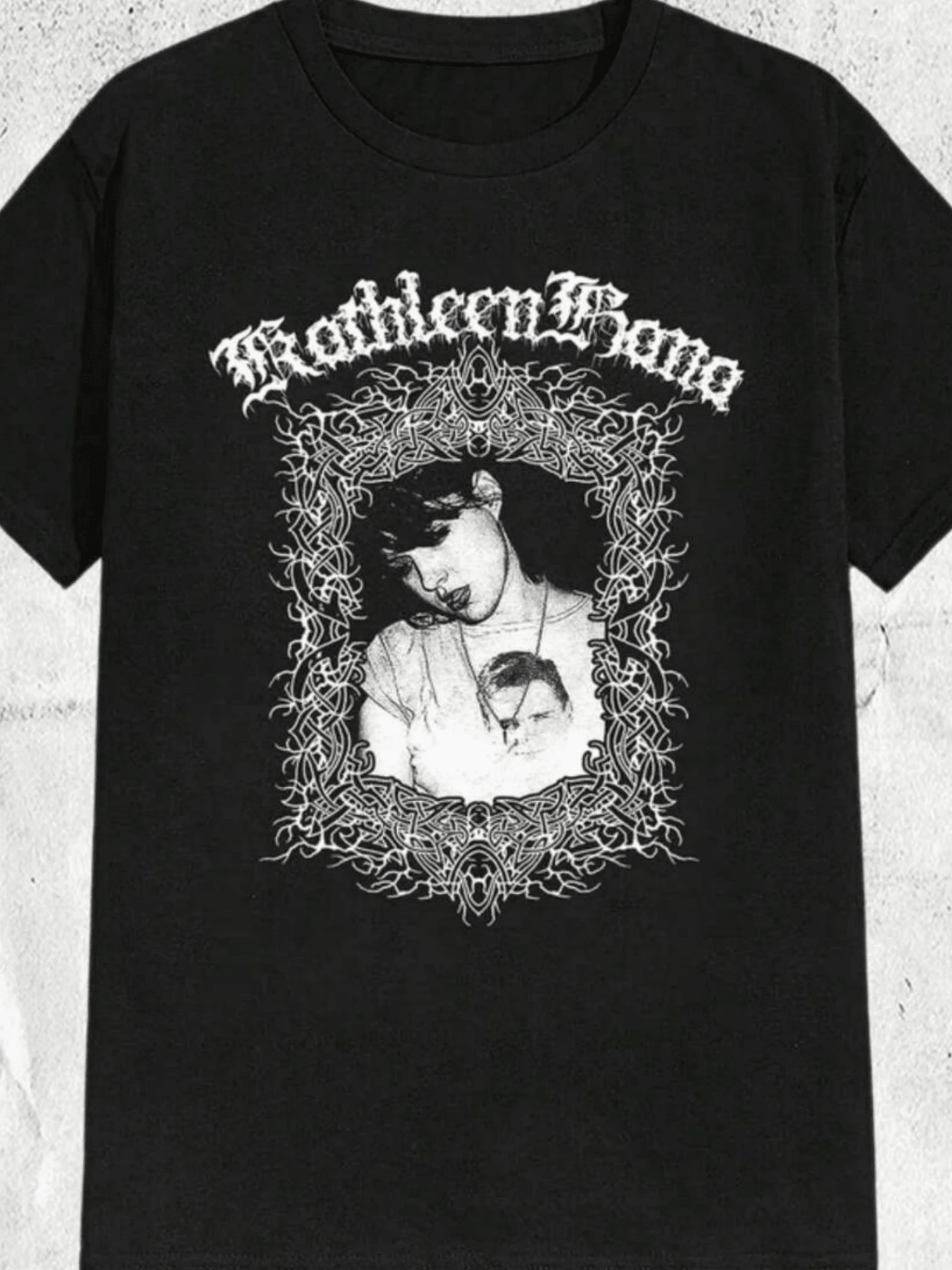 Intertwined Gothic Symbols Forming An Ancient Frame Evoke Inner Strength And Mystical Energy With Ornate Lettering And A Central Figure Surrounded By Artistic Details. Women's Casual, Modern, Elegant T-Shirt For Everyday Wear - 黑色 - 查看 1
