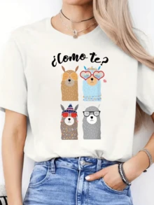 Cuatro divertidas llamas con gafas coloridas transmiten alegría energía positiva y un toque de humor en esta camiseta de mujer casual cómoda perfecta para expresar estilo único y buen humor - Blanco - Ver 8