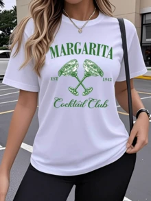 Crossed Green Glasses With The Word Margarita Symbolize The Joy Of Gatherings With Friends And The Festive Spirit Of Cocktails. Modern, Comfortable Women's T-Shirt For Casual Summer Wear. - 白色 - 查看 6