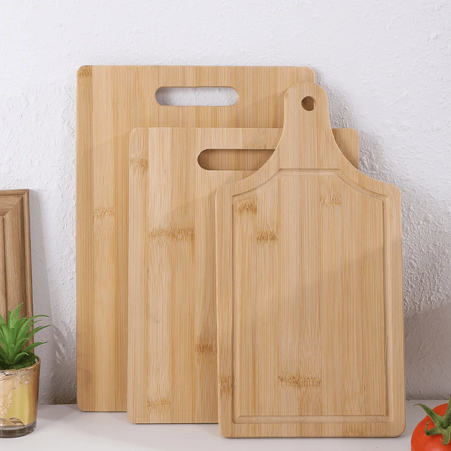 1 cái thớt tre, thớt dày kiểu Trung Quốc dùng để thái rau củ, trái cây, khối thái bằng tre. - Màu be - Xem 1