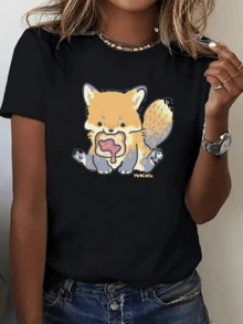 Adorable Fox Holding A Bone-Shaped Treat Conveys Tenderness And Joy, Recalling Simple, Happy Moments Of The Day. Women's Casual, Modern, Comfortable T-Shirts For Everyday Wear. - 黑色 - 查看 6
