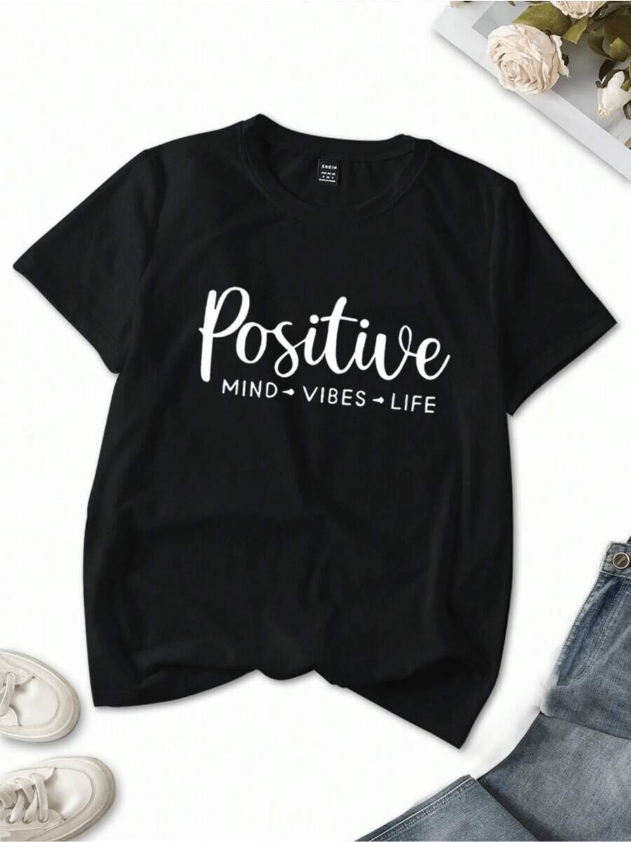 Frase positiva que inspira energía buena mente optimista conexión con la vida y motivación diaria para transmitir confianza a cada paso camiseta de mujer casual moderna para uso diario - Negro - Ver 1