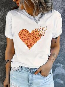 Corazón formado por pequeñas hojas que parecen volar suavemente representando la libertad y el amor que se disuelve en el viento camiseta de mujer moderna y casual perfecta para uso diario - Blanco - Ver 6