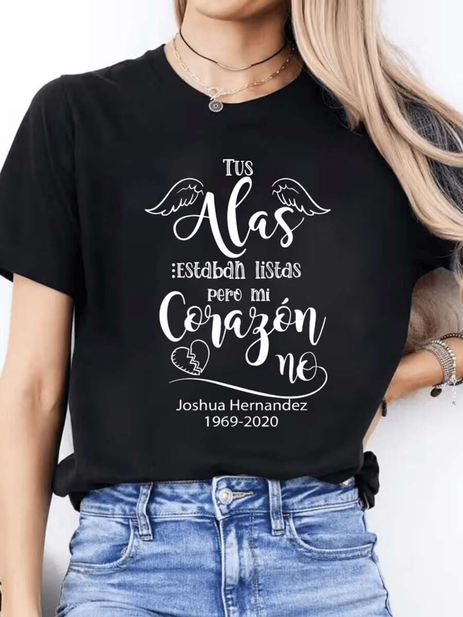 Wings That Symbolize Eternal Love And The Memory Of The One Who Has Passed, Reminding Us That Our Hearts Continue To Feel Their Presence In Every Moment. Women's T-Shirt With A Touching And Elegant Phrase - 黑色 - 查看 1