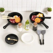 Miniature Dollhouse Kitchen Miniature Simulation Cookware Food Play Models Frying Pan Resin Accessories Simulated Steak, Pasta, Oil Bottle, Dollhouse Kitchen Scene, Restaurant Model, Play Kitchen Model, Miniature Scene Decorations, Simulated Cookware Food Play Set - Multicolor - View 4