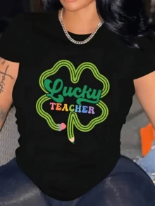A Green Clover Formed By Lines Symbolizing Luck And Creativity, Accompanied By Colorful Words Expressing Gratitude To Teachers-Ideal As A Gift With A Positive Message. A Comfortable And Modern Casual Women's T-Shirt. - 黑色 - 查看 6