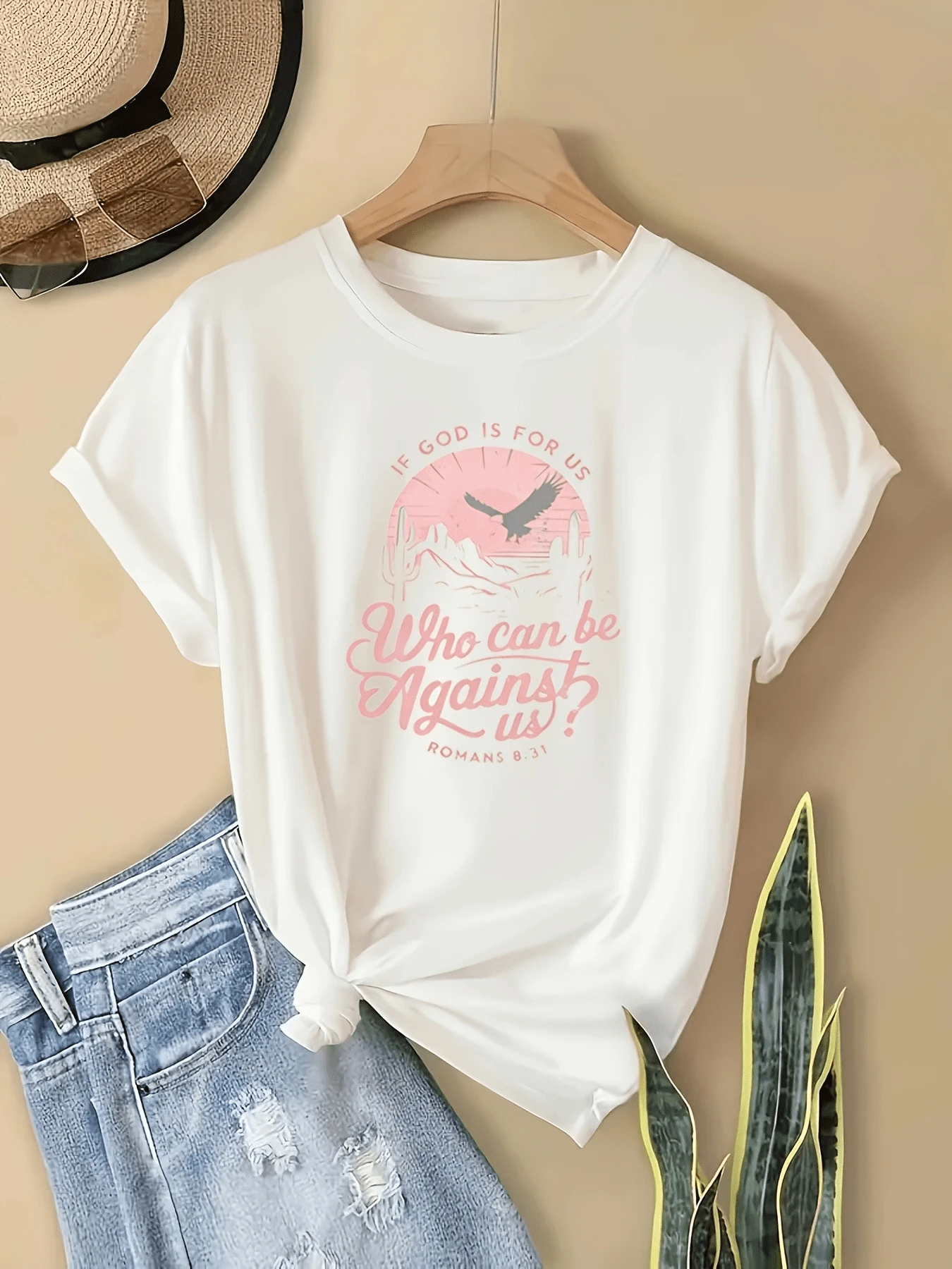 Beautiful Print Inspired By Inner Strength, Featuring An Eagle Flying Over Desert And Mountains Under A Bright Sun, Conveying A Motivational Message Of Faith, Hope, And Self-Confidence. A Comfortable, Casual Women's T-Shirt For Everyday Wear. - 白色 - 查看 1