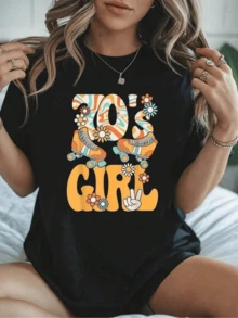 Patrón retro con flores coloridas patines y símbolo de paz que evocan energía libre alegría juvenil y espíritu festivo camiseta de mujer cómoda casual moderna para uso diario - Negro - Ver 8