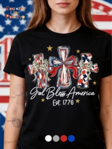 Crosses Decorated With The American Flag And Gold Stars Celebrate The Patriotic Spirit With Strength And Hope. Comfortable And Modern Women's T-Shirt To Express National Pride - 黑色 - 查看 1