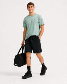Nike Dri-Fit 吸濕速乾彈性滑順運動短褲 男款 - 黑色 - 查看 6