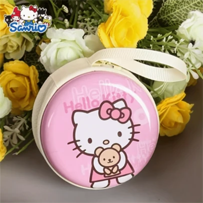 SANRIO حقيبة صغيرة مستديرة مزودة بسحاب من هالو كيتي - نمط كرتوني وردي وأبيض لطيف، مناسبة لحفظ العملات والمفاتيح والسماعات - محافظ صغيرة محمولة للنساء والفتيات، أكياس تخزين مدمجة مع مقابض، تصميم إغلاق بسحاب، مناسبة كهدايا عيد الحب والزفاف وعيد الميلاد والسفر وعيد الأم