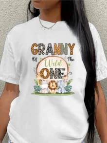 Animales salvajes adorables reunidos en la selva mostrando unión ternura y espíritu aventurero ideales para quienes aman la naturaleza y la alegría camiseta de mujer cómoda casual para uso diario - Blanco - Ver 1
