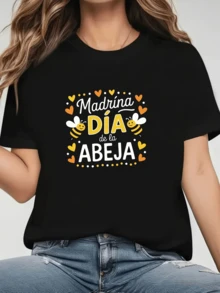 Dos abejas sonrientes rodeadas de corazones naranjas representan la alegría de celebrar la amistad y la energía positiva que conecta a las personas en momentos especiales camiseta de mujer cómoda y moderna para uso diario - Negro - Ver 6