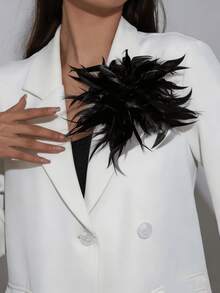 1pc Handmade French Retro Exaggerated Feather Brooch Hair Clip, Unique Feather Flower Brooch Pin, Fashionable & Elegant Multi-Purpose Headpiece Suitable For Women's Daily And Evening Wear - Black - View 1