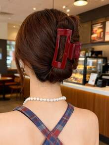 1pc Minimalist Glossy Burgundy Square Hair Claw For Women, Large Hair Clip Suitable For Casual Daily Wear Hair Clips Hair Jaw Clip Hair Clamps Hair Clutch Hair Catcher Clip, School Stuff, College Fall Winter Claw Clip Hair Accessories For Women For Vacation Outfits Woman Summer Outfits - Burgundy - View 3
