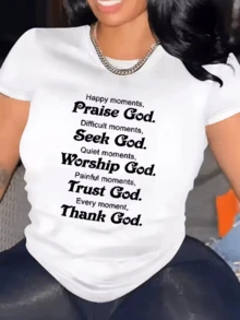 Momentos felices alabando a Dios palabras inspiradoras que recuerdan buscar confiar y agradecer en cada situación camiseta de mujer casual cómoda para uso diario - Blanco - Ver 1