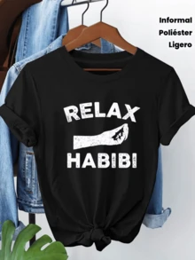 Camiseta de mujer con frase RELAX HABIBI que evoca tranquilidad y un estado de calma serena ideal para momentos de descanso y ocio invitando a desconectar del estrés diario y disfrutar de la vida con una actitud relajada y positiva perfecta para uso casual cotidiana esta prenda combina confort y un mensaje inspirador para realzar tu estilo personal. - Negro - Ver 8