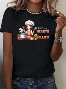 A Fun Scene Shows A Smiling Cook In A White Hat And Red Apron Surrounded By Fresh Vegetables, Pots, And Utensils, Conveying A Passion For Cooking And A Love For Sharing Warm Moments. A Modern, Casual Women's T-Shirt For Everyday Wear. - 黑色 - 查看 8