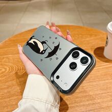 このレーザーエッチング加工された虹色の Apple 製携帯電話ケースは、特大のレンズ開口部と IMD テクノロジー、そして対照的な色のフレーム デザインを特徴としており、高い美観と実用性を兼ね備えた完璧な選択肢となっています。 ペンギン傘ハートケース  11  17e 手机壳  17e 手机壳 家族、恋人、友人、そして子供たちへのプレゼントに最適です。  13 pro/S22 Ultra/17 Pro Max/S23/S22 Plus/17e/S23 FE/Apple  Air/16 Plus/S25/15/13 Pro Max/S22/16e/S23 Ultra/15 Pro Max/14 Plus/15 Plus/16 Pro/14 Pro/S24/14/11 Pro/S24 Ultra/15 Pro/12/17/16 Pro Max/12 Pro Max/16/14 Pro Max/S25 Ultra/12 Pro/ 13 Mini/11 Pro Max/13/12 Mini/17 Pro/7 - ホワイト - チェックする 5