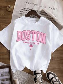 Palmera rosada que simboliza la energía relajada del verano y letras grandes que evocan el espíritu dinámico de Boston representando frescura y libertad camiseta de mujer casual para uso diario moderna y cómoda - Blanco - Ver 8