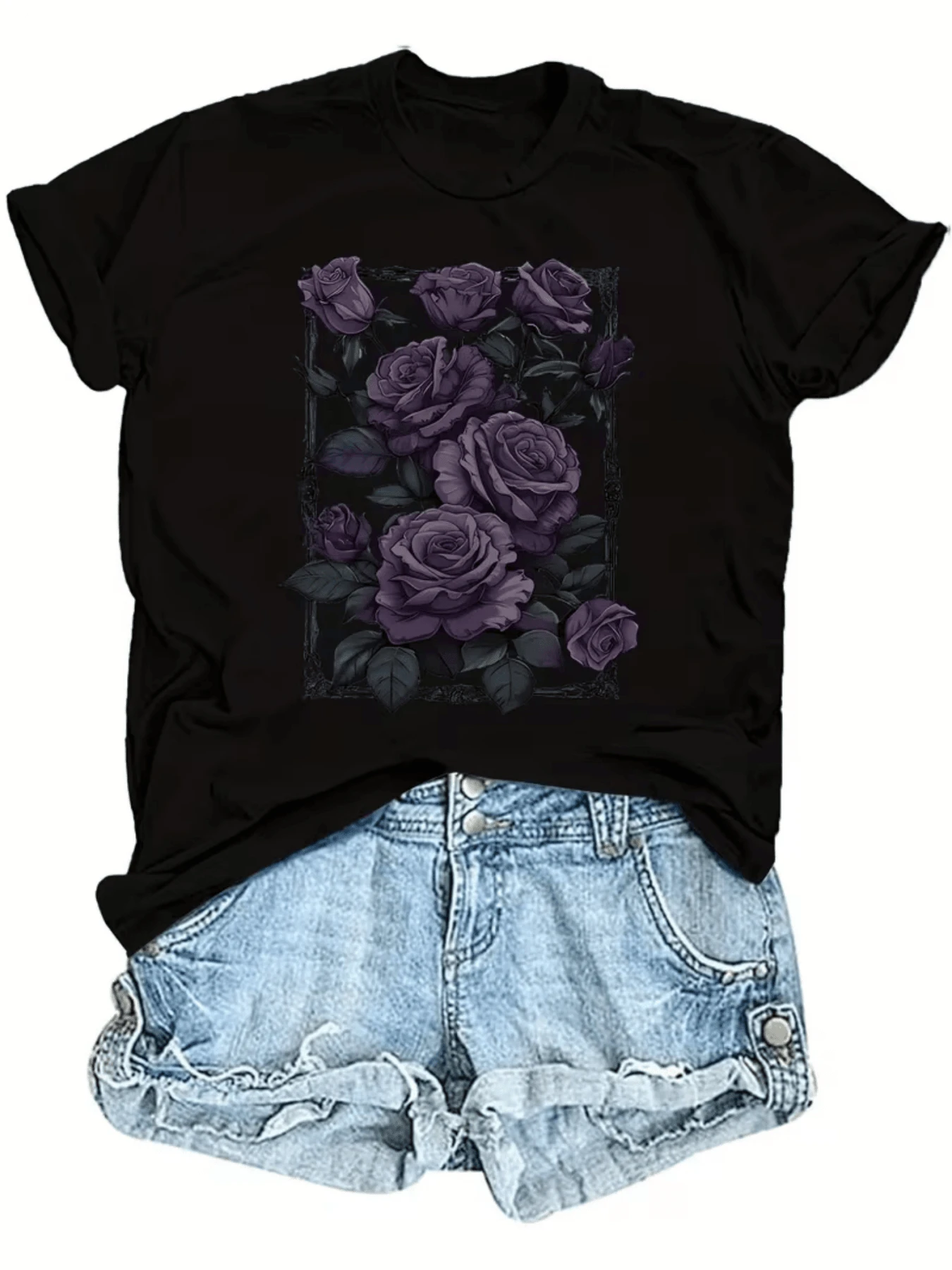 Rosas púrpuras que simbolizan misterio y elegancia con hojas oscuras que evocan serenidad y profundidad del alma camiseta de mujer con estilo moderno y aspecto artístico casual - Negro - Ver 1