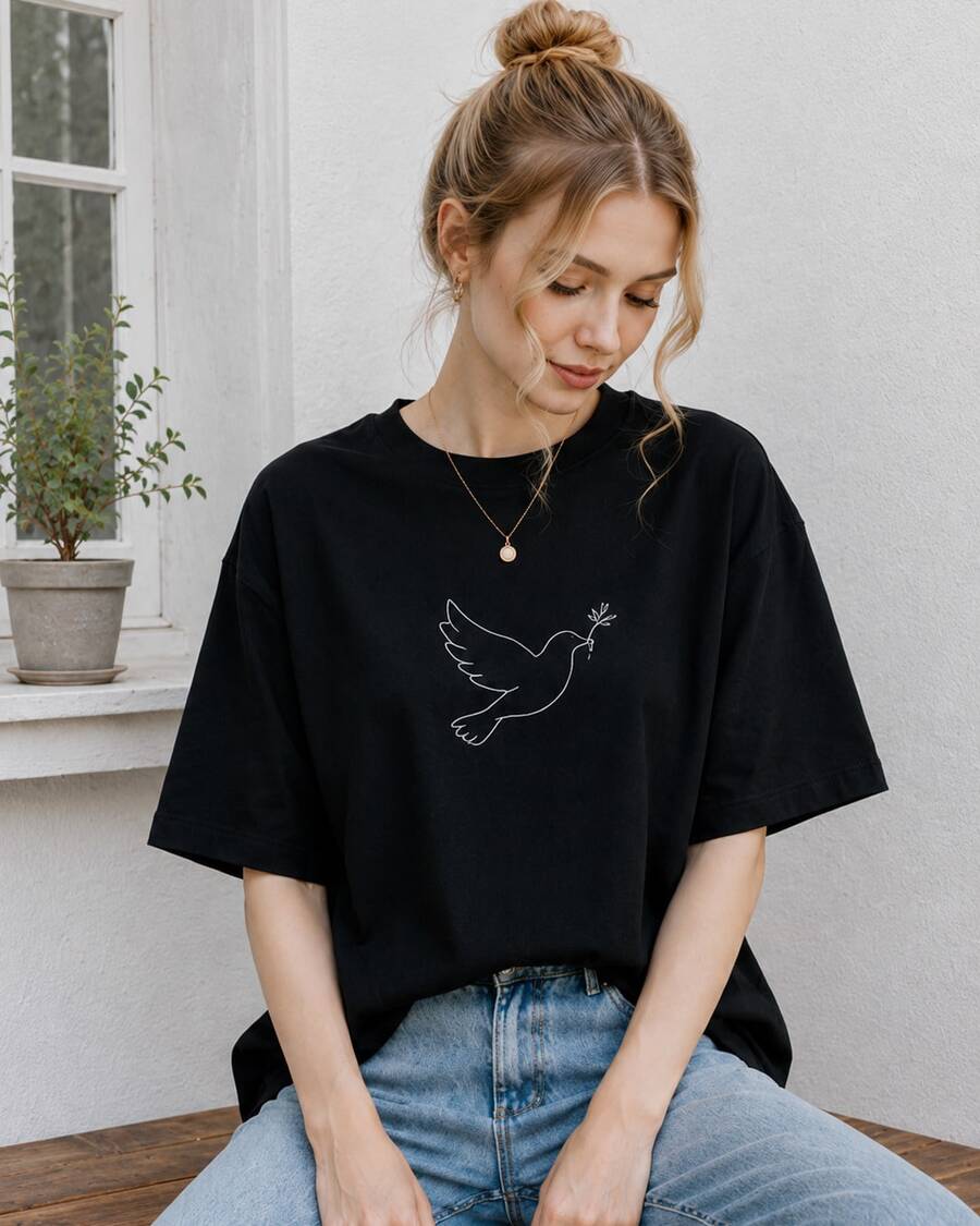 Playera Negra para Mujer con Estampado de Pájaro Minimalista, Camiseta Básica Manga Corta Cómoda para Verano, Estilo Casual Chic - Negro - Ver 1