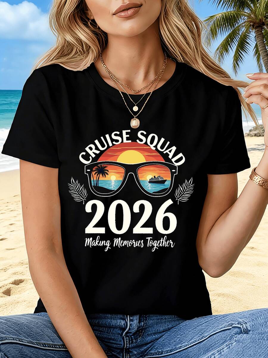 Atardecer cálido reflejado en unas gafas donde se ven palmeras y un crucero navegando evocando la unión y los recuerdos felices de unas vacaciones entrañables camiseta de mujer casual para verano y playa 2026 - Negro - Ver 1