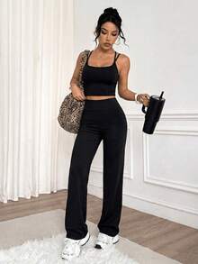 Bộ đồ streetwear tôn dáng, áo camisole định hình ngực phối cùng quần ống loe cạp cao thời trang thể thao - màu đen - Xem 6