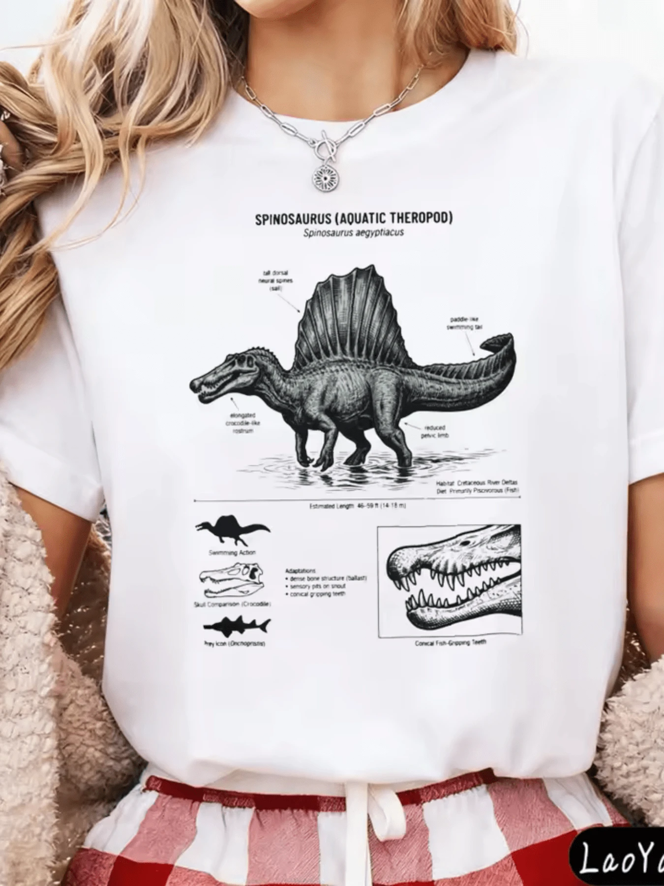 Scientific Illustration Of A Spinosaurus Showing Its Skeletal Structure, Powerful Dorsal Fin, And Appearance As A Large Aquatic Reptile. Ideal For Paleontology Enthusiasts. Modern Casual Women's T-Shirt - 白色 - 查看 1