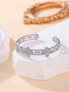 1件优雅奢华女士手链，适合日常佩戴，也是情人节、生日、母亲节和其他场合的理想礼物。 - 手鐲 - 查看 2