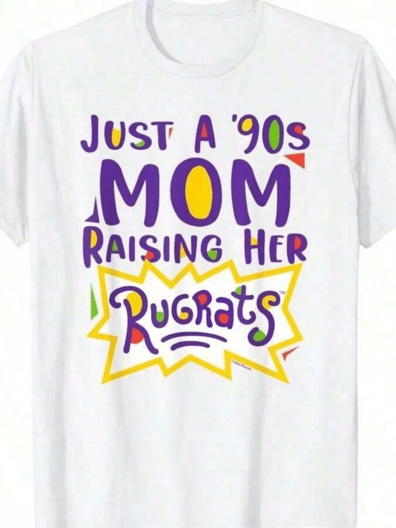 Coloridas letras retro celebrando a una madre con espíritu alegre de los años noventa que cuida con amor a sus pequeños camiseta de mujer casual cómoda ideal para uso diario - Blanco - Ver 1