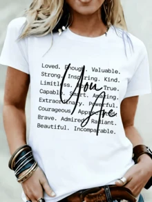 Palabras motivacionales que celebran la fuerza la valentía y la belleza interior recordando a cada mujer que es suficiente valiosa y poderosa camiseta de mujer con mensaje positivo casual moderna - Blanco - Ver 1