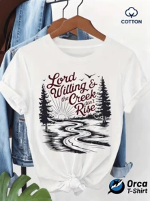 Paisaje con sol naciente sobre un río que serpentea entre altos pinos simbolizando esperanza y fortaleza frente a los desafíos camiseta de mujer con estampado inspirador casual y cómodo para uso diario - Blanco - Ver 1