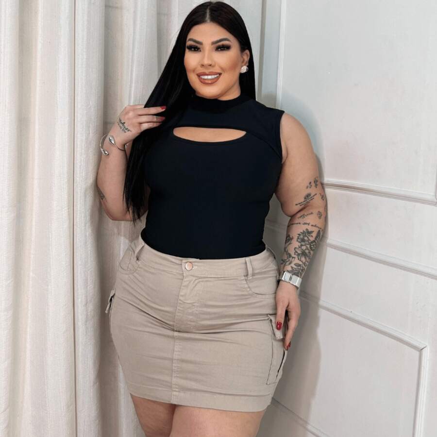 Body Feminino Plus Size Gola Alta Sem Manga Suplex Body Justo Moderno Confortável - Preto - Visão 1