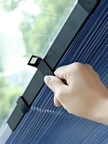 1 pieza Parasol retráctil para coche de fácil instalación - Protección UV y aislamiento térmico, cortina adhesiva para ventana - Parasol retráctil automático para coche - Ver 8
