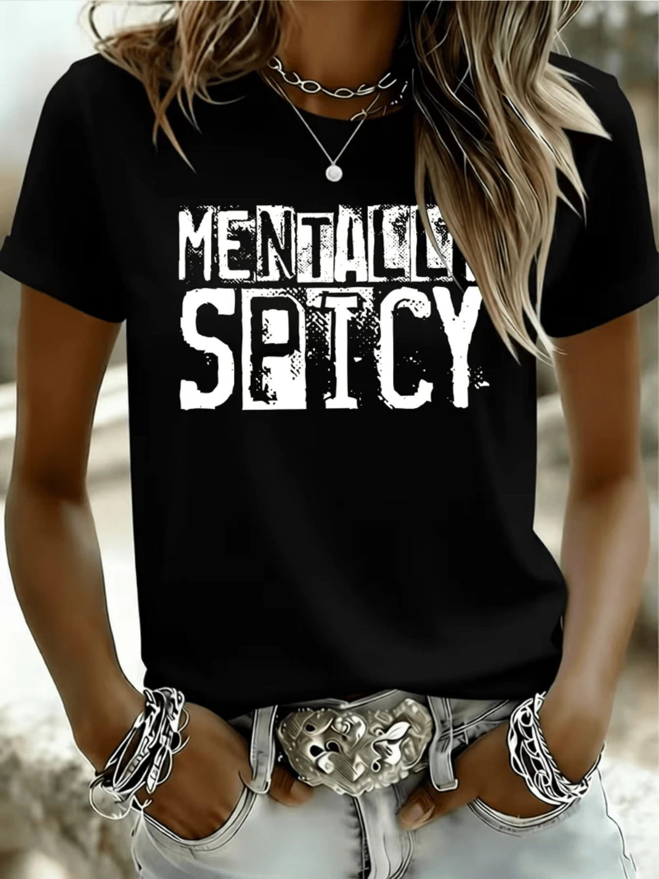 Frase poderosa que expresa una mente audaz y espíritu picante resaltando confianza y energía moderna con estilo único para mujeres seguras camiseta de mujer casual cómoda para diario - Negro - Ver 1