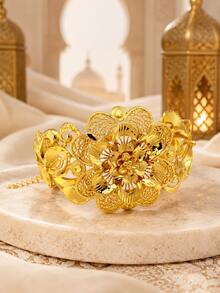 1pc Middle Eastern Style Vintage Hollow Floral Wide Bangle, Exaggerated Carved Golden Bracelet, Suitable For Women's Banquet, Wedding, Party Wear - Yellow Gold - View 2