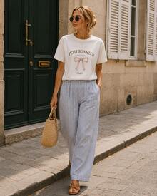 Camiseta Color Crema para Mujer, Manga Corta Casual con Estampado de Moño y Texto Francés "Petit Bonheur" - Blanco - Ver 2