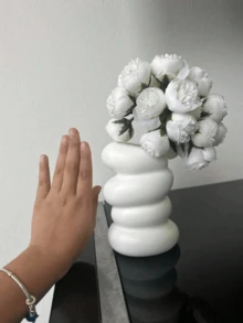 奶油白花瓶 現代極簡美學 泡泡波浪雲朵造型 幾何花盆 客廳桌面中心裝飾品 家居辦公室層架臥室裝飾 喬遷禮物 芒草花架 - 多色 - 查看 6