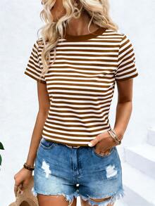 Short-Sleeved Striped T-Shirt With Round Neck, Made Of Stretchy And Breathable Ribbed Knit Fabric. Classic Design That Flatters The Figure. Versatile Garment To Match With Everything. Casual And Comfortable Style For Daily Outings Or Holidays. Ideal For Looking Chic And Relaxed At Any Time. - 咖啡棕 - 查看 2