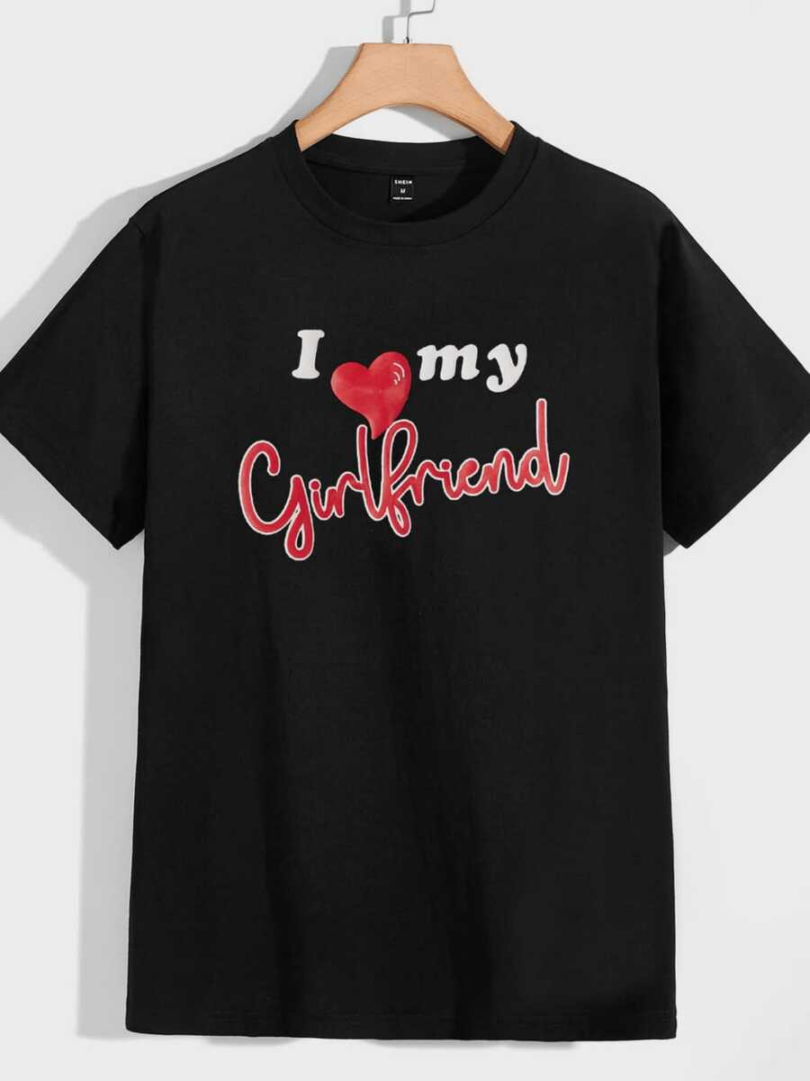 Bright Red Heart Representing Sincere Love For Your Partner, With Soft White And Red Lettering Conveying Tenderness, Affection, And Emotional Commitment. Comfortable Men's T-Shirt, Ideal For Everyday Wear Or As A Special Romantic Gift. - 黑色 - 查看 1